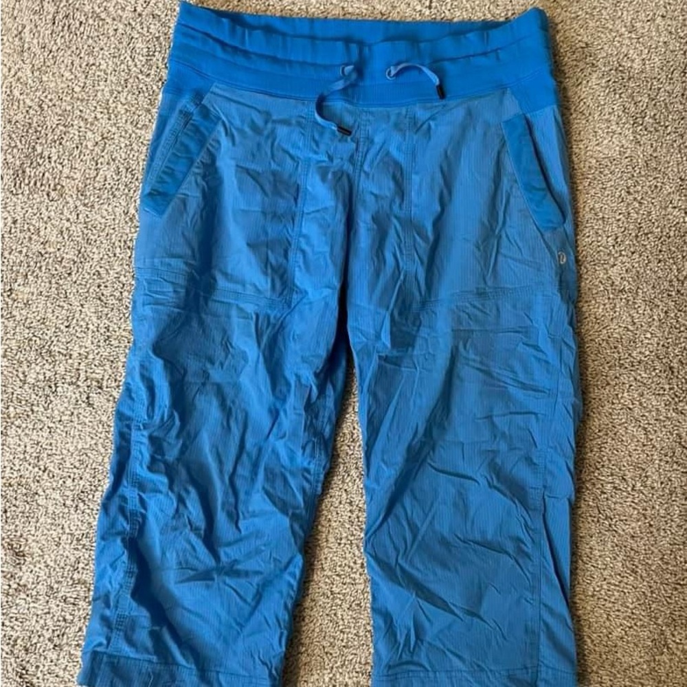 Lululemon dance studio crop size 10